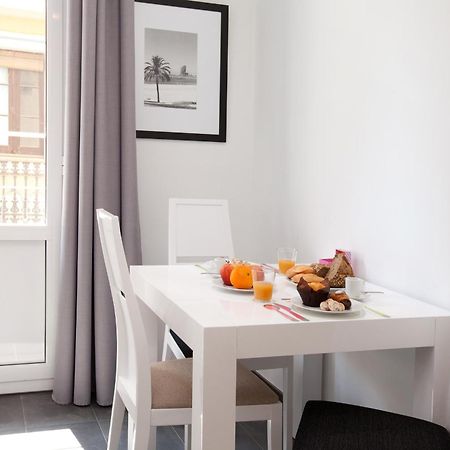 Barnapartments Basic Gracia Барселона Стая снимка